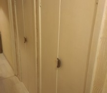 Встроенные шкафы в коридоре.